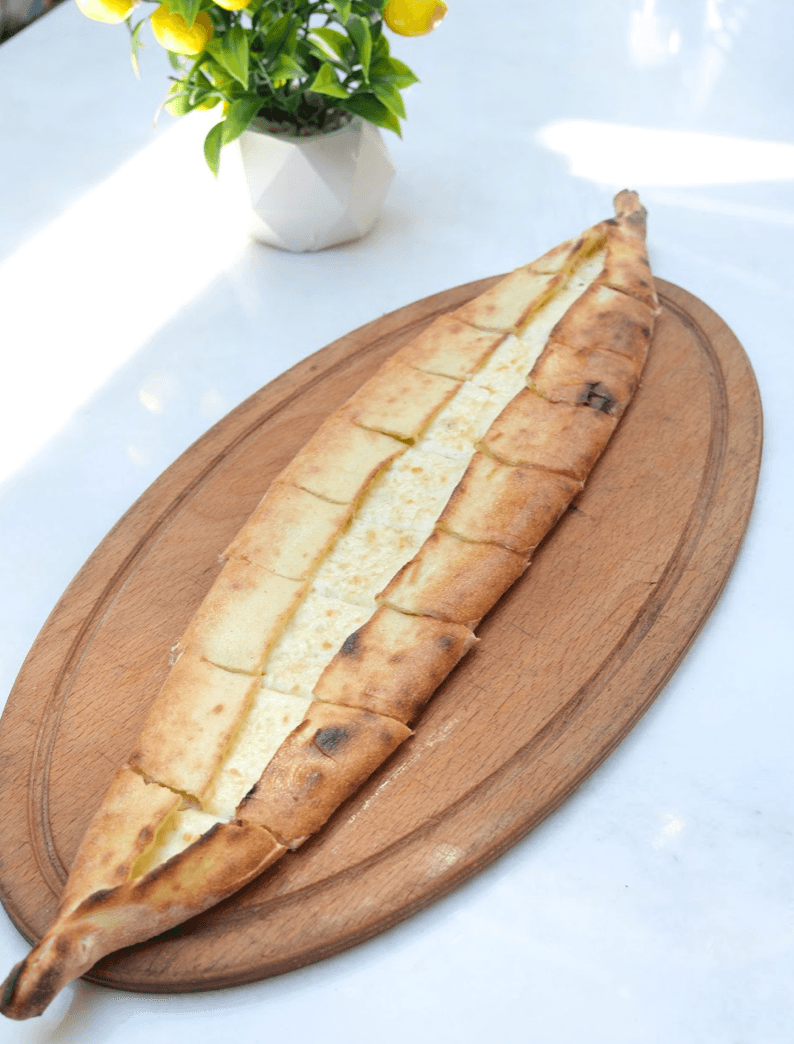 Kaşarlı Pide
